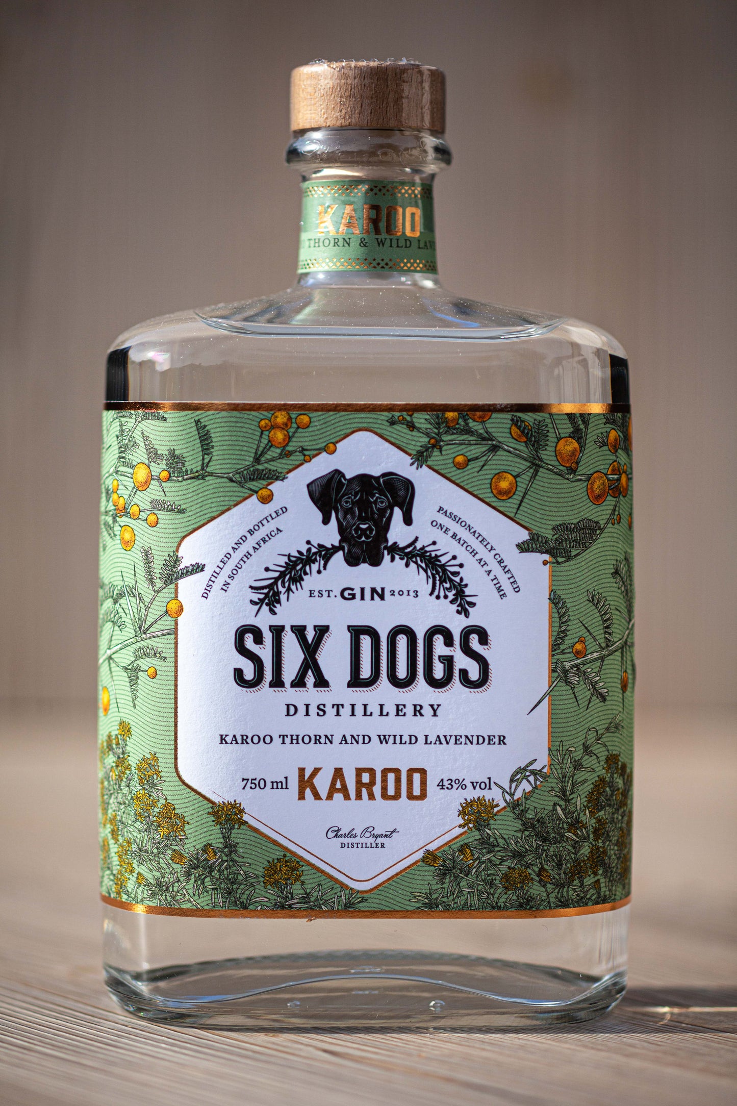 
                  
                    Six Dogs Karoo Thorn Gin aus Südafrika, 0,7 Liter
                  
                